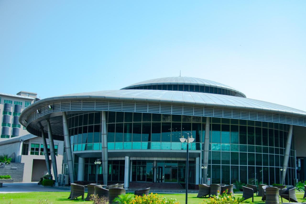 Jacaranda Heights Hotel Islamabad Buitenkant foto