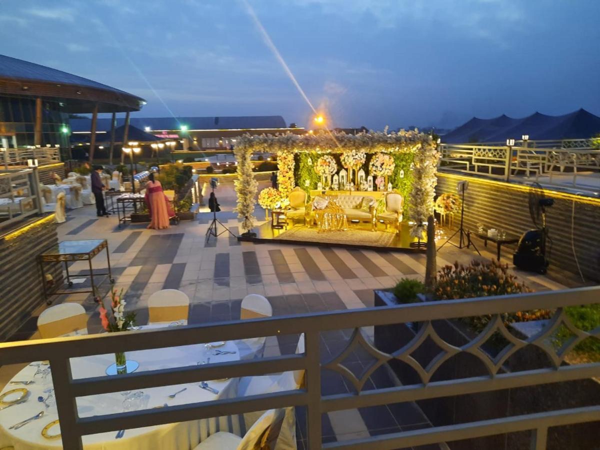 Jacaranda Heights Hotel Islamabad Buitenkant foto