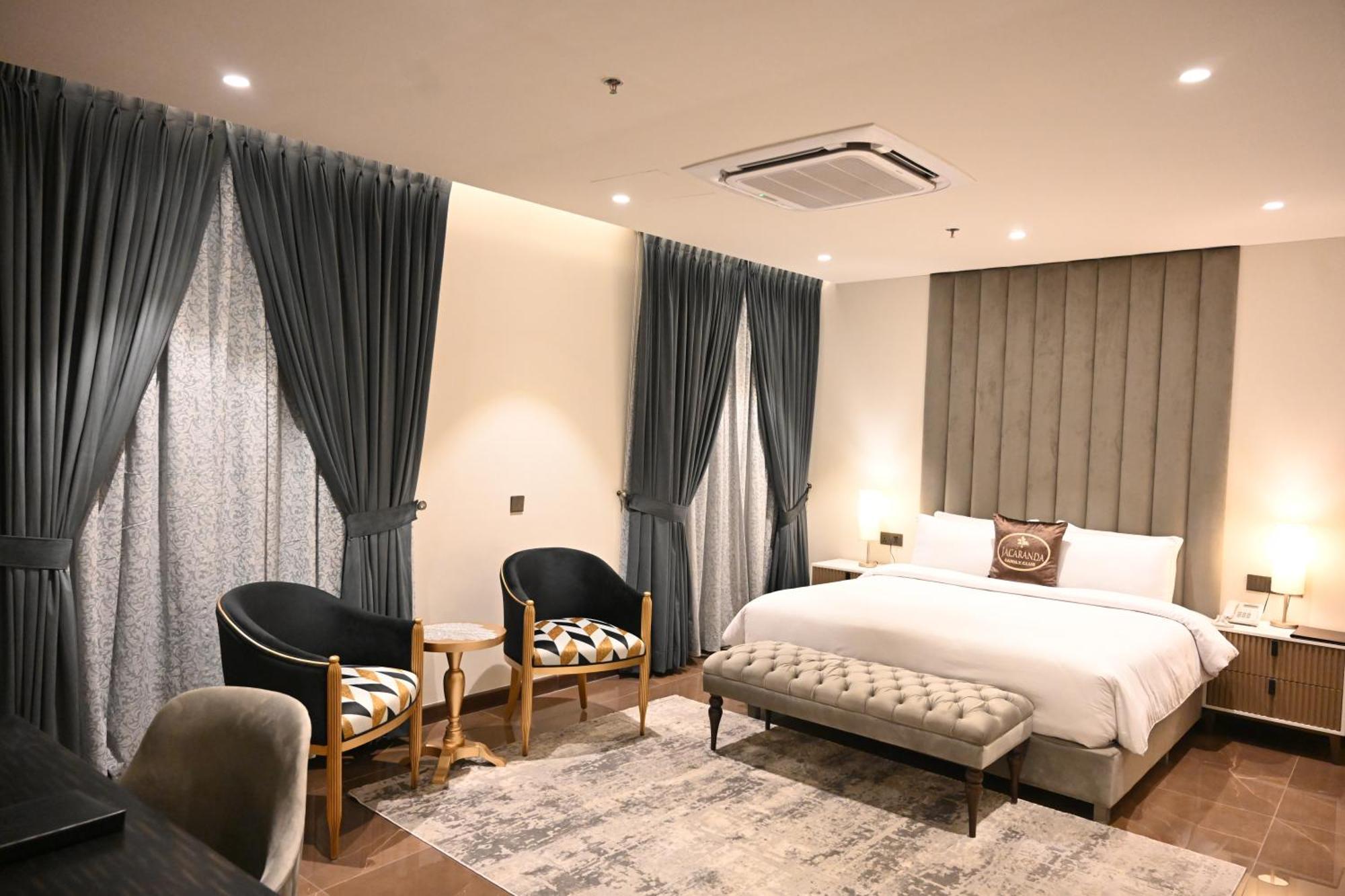 Jacaranda Heights Hotel Islamabad Buitenkant foto