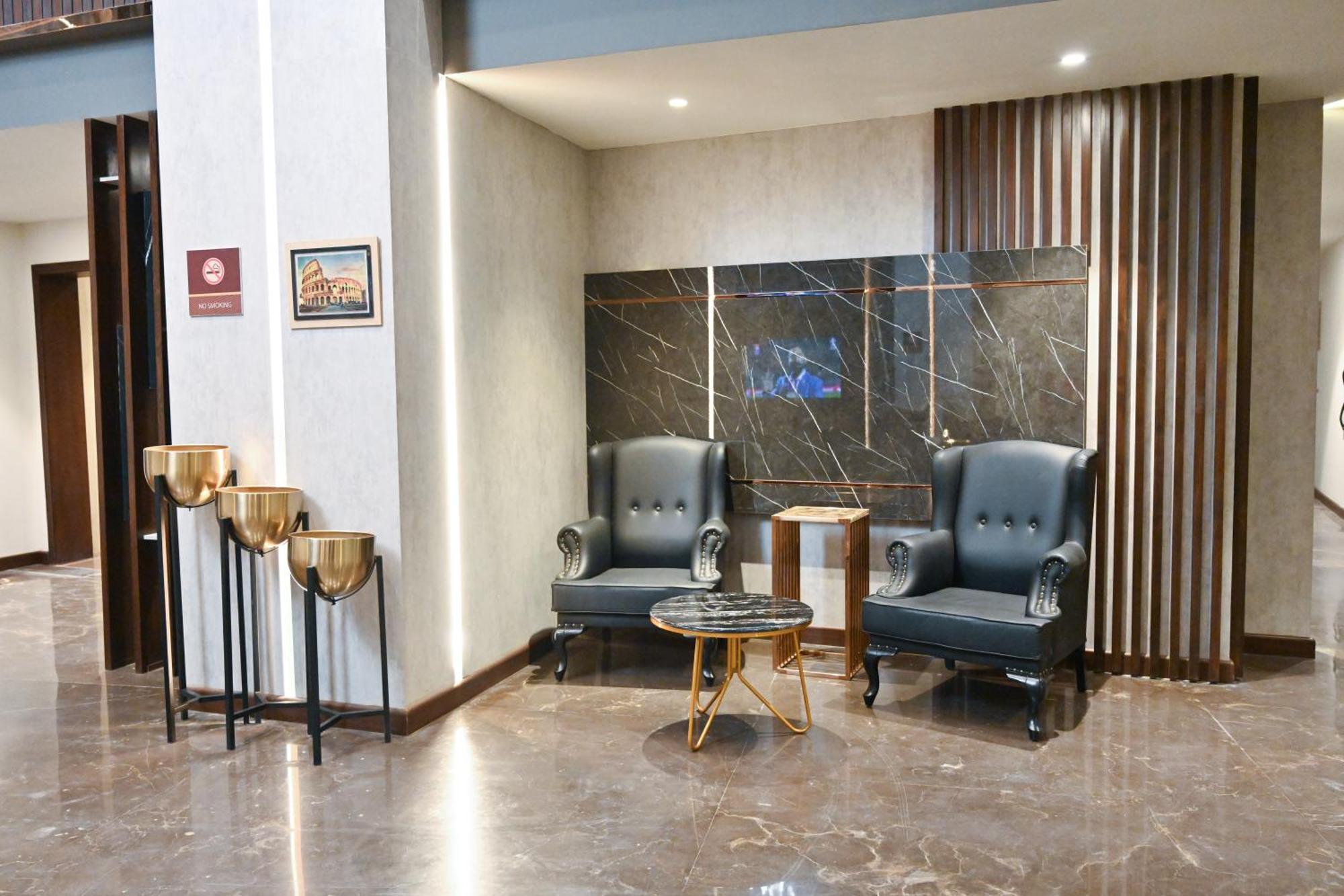 Jacaranda Heights Hotel Islamabad Buitenkant foto
